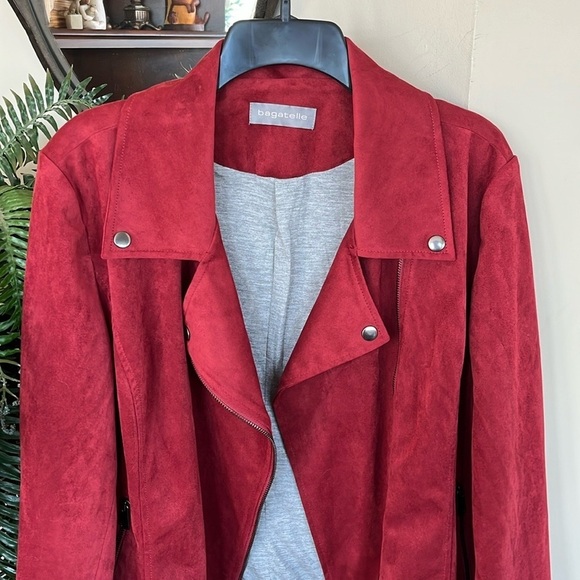 Brand New Bagatelle Cherry Red Draped Zippered Faux Suede Moto Jacket - Picture 5 of 16